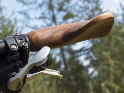Амортизационные грипсы из дерева Velospring Walnut Shorten