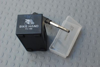 Кассетница с ключом для ниппелей Bikehand YC-189 YC-189