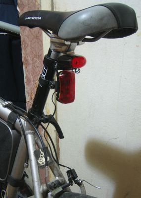 Велофонарь задний D-Light CG-622BL (стопсигнал) CG-622BL